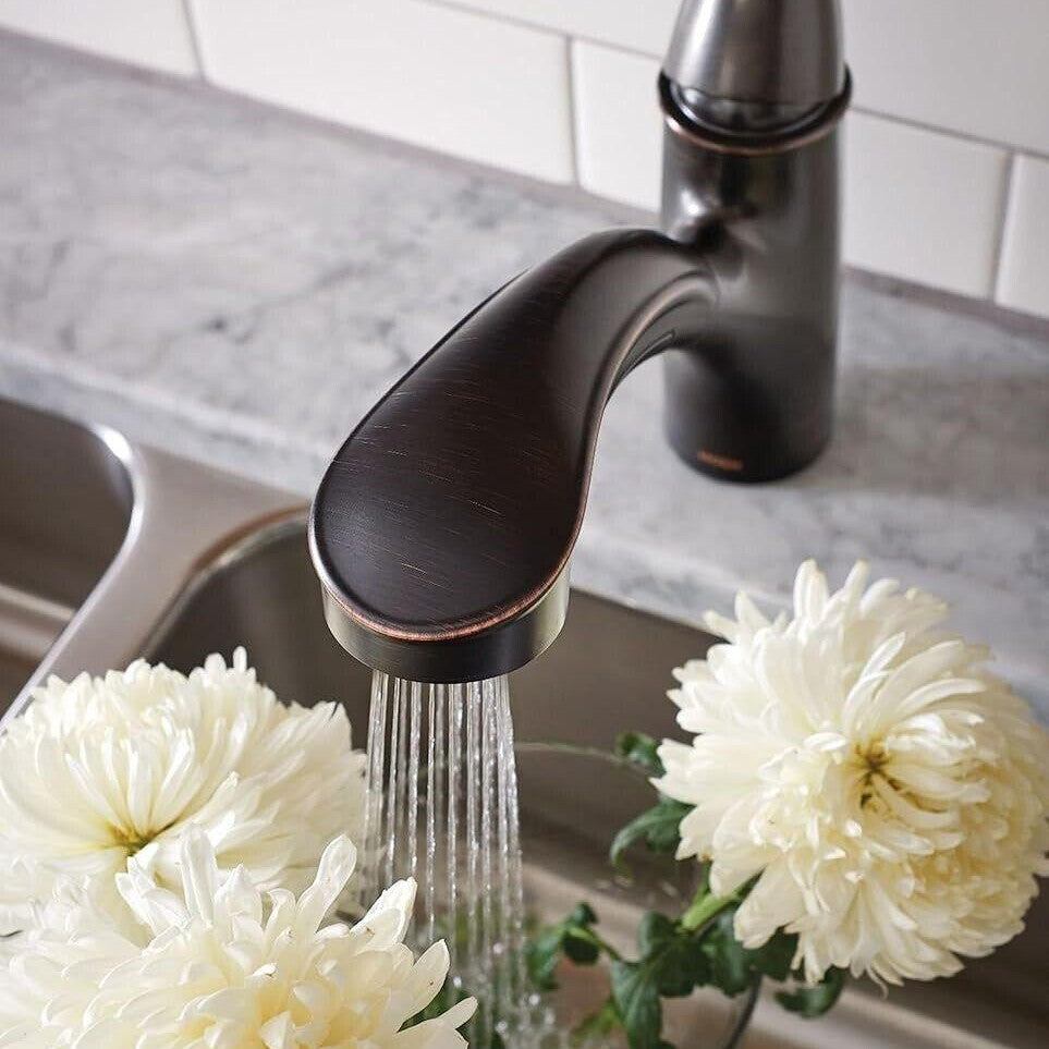 MOEN Brecklyn 87557BRB Single-Handle Pull-Out Sprayer Kitchen Faucet with Power Clean in Mediterranean Bronze