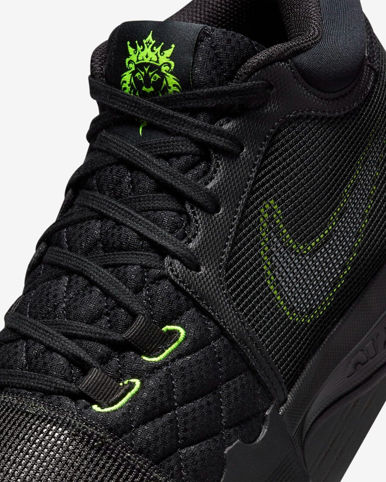 Right Side Only - Nike LeBron Witness 8 Basketball Shoes Men&