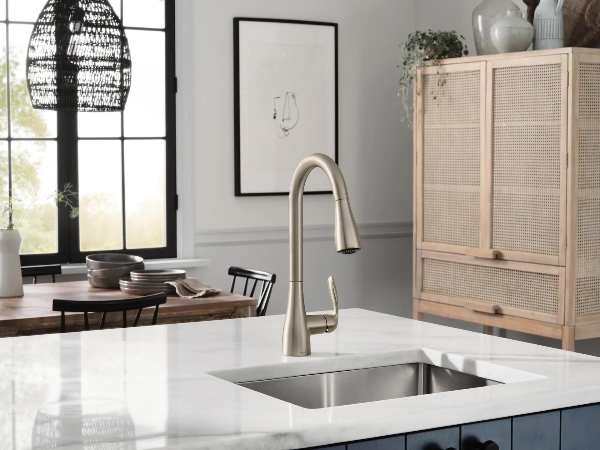 MOEN Georgene 87912SRS Single Handle Deck Mount Pull-Down Handle/Lever Kitchen Faucet in Spot Resist Stainless