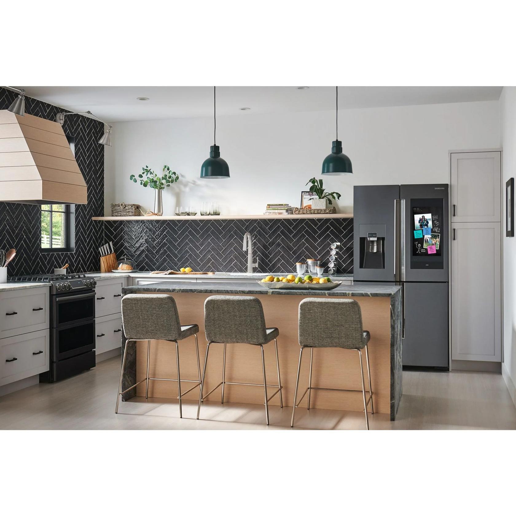 MOEN Nio S75005SRS Pull Down Sprayer Kitchen Faucet with 360 Degree Spout Swivel and Power Boost in Spot Resist Stainless