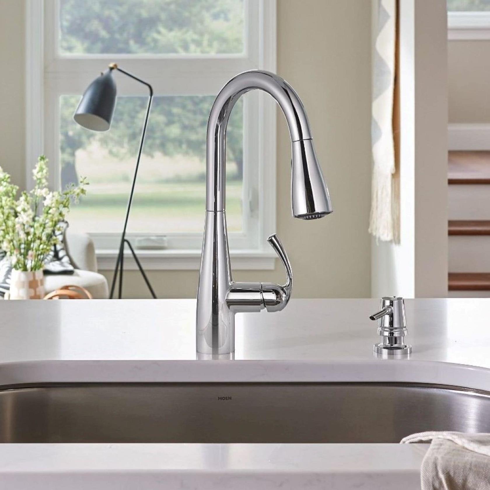 MOEN Essie 87014 Single-Handle Pull-Down Sprayer Kitchen Faucet with Reflex and Power Clean in Chrome