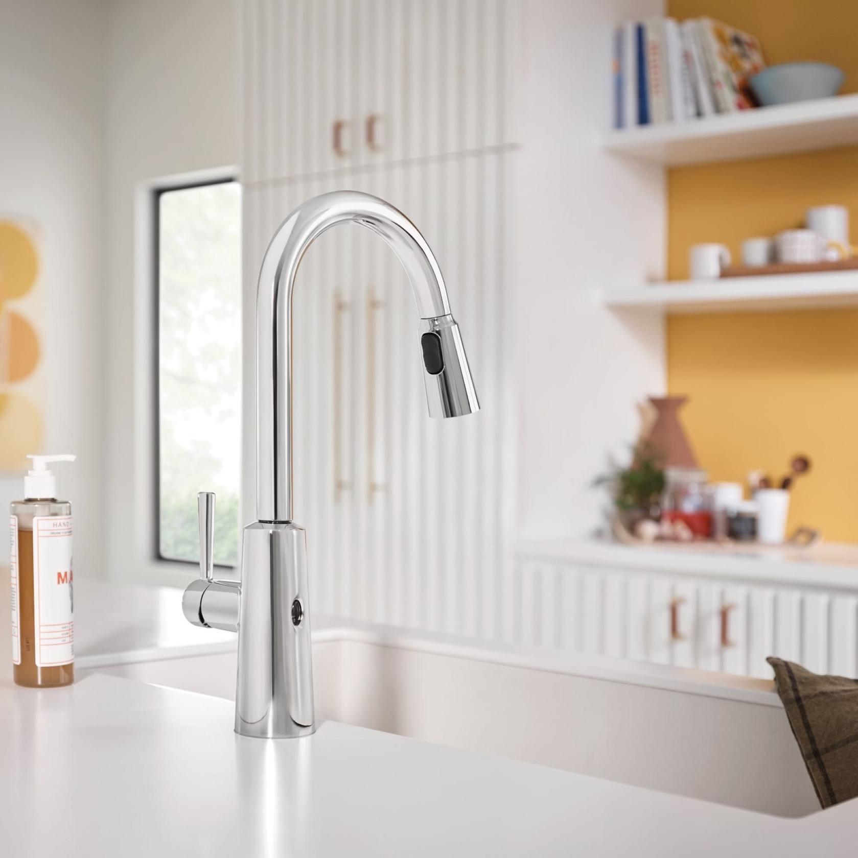 MOEN Riley 7402EW Touchless Single Handle Pull-Down Sprayer Kitchen Faucet in Chrome - Like New