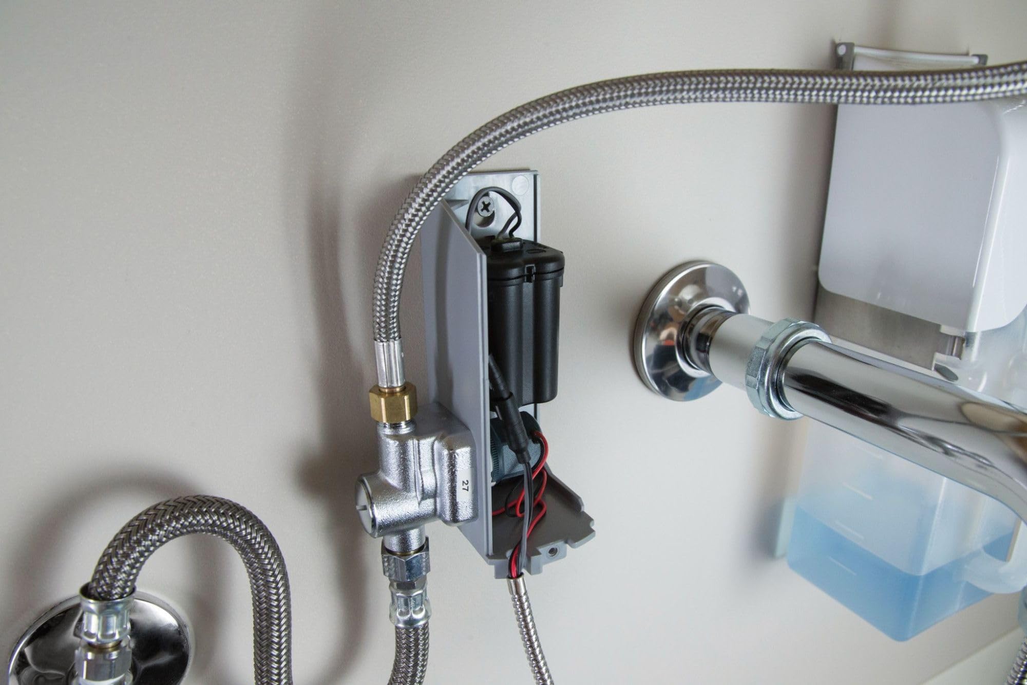 MOEN CA8302 M-POWER Commercial Touchless Single-Hole Bathroom Faucet in Chrome