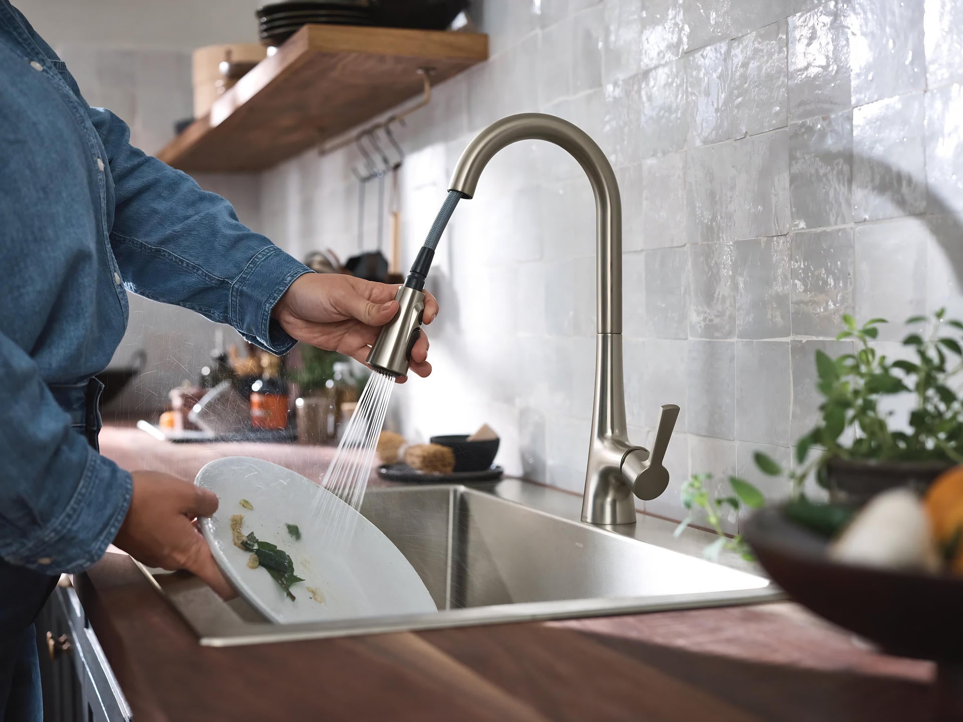 Moen Mikah 87069SRS One-Handle High Arc Pulldown Kitchen Faucet in Spot Resist Stainless