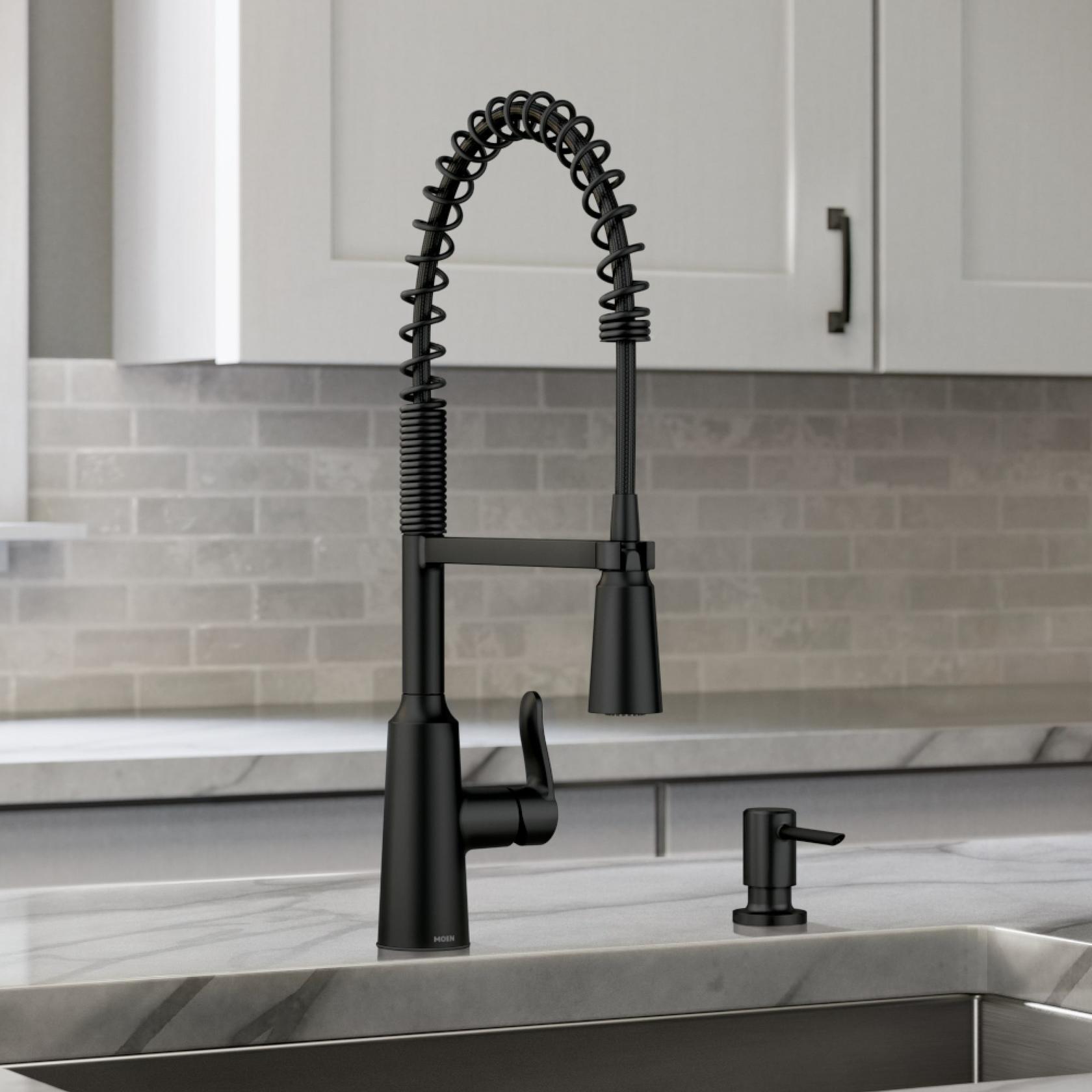 MOEN Edwyn 87807BL Single Handle Deck-mount Pull-down Kitchen Faucet in Matte Black (Soap Dispenser Included)