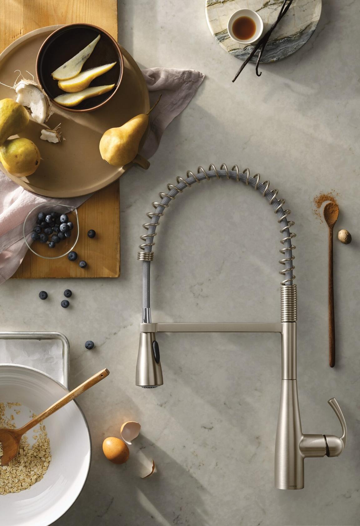 MOEN Essie 87814SRS Single-Handle Pre-Rinse Spring Pulldown Sprayer Kitchen Faucet with Power Clean in Spot Resist Stainless