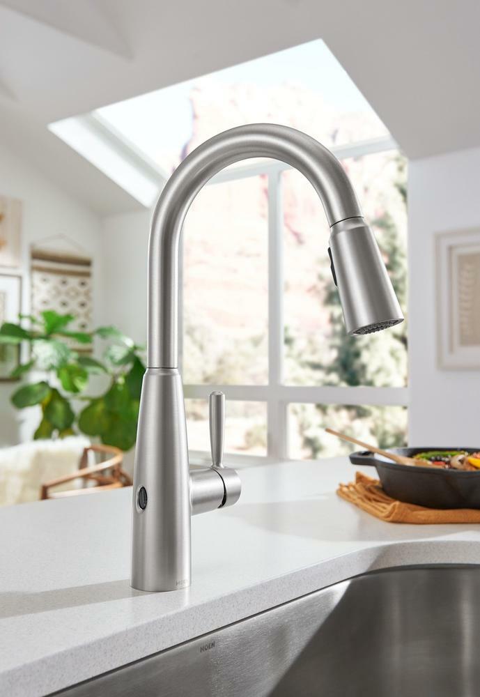 MOEN Sperry 87696EWSRS One-Handle Pull-Down Touchless Kitchen Faucet in Spot Resist Stainless - Like New