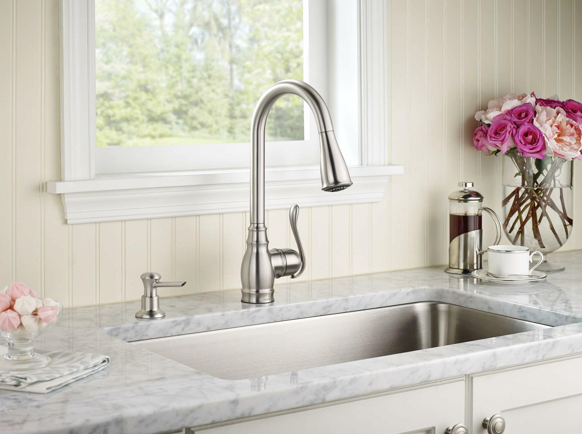 MOEN Anabelle CA87003SRS Single Handle Kitchen Faucet with Reflex in Spot Resist Stainless - Like New