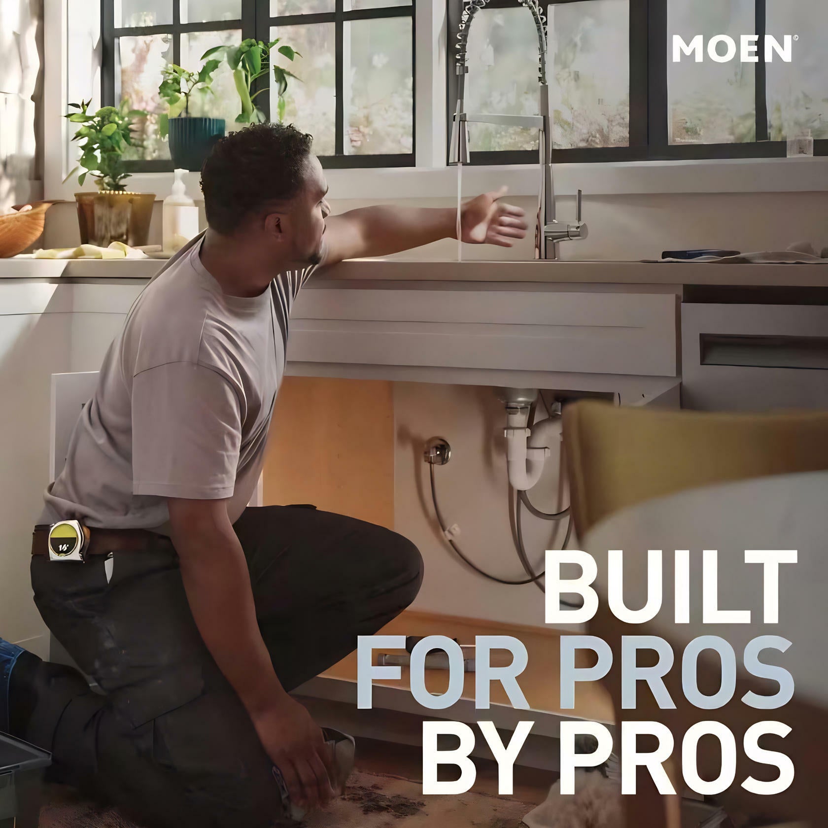 MOEN Commercial M-Dura 8137 Single-Handle Multi-Purpose Faucet in Chrome - Like New