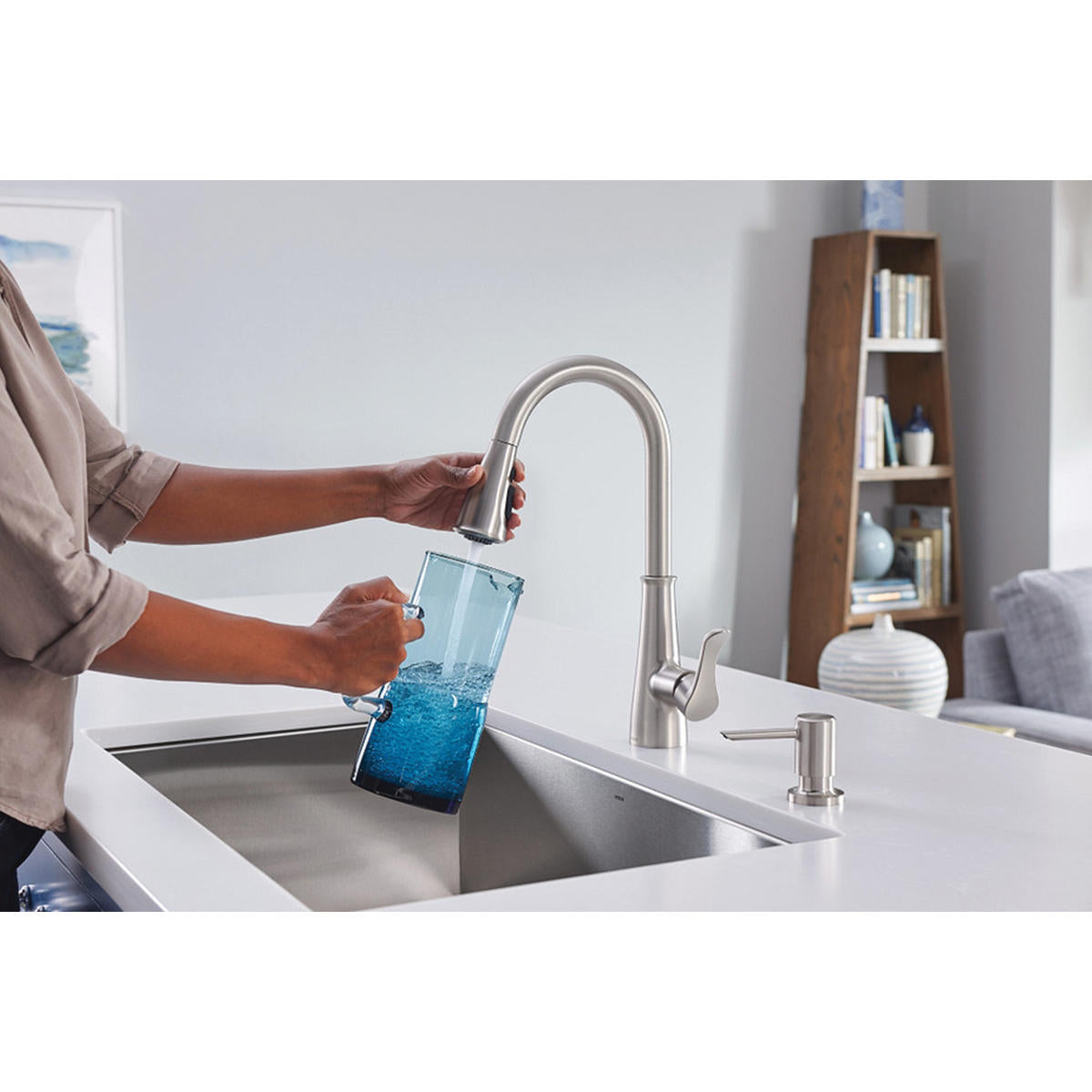 MOEN Hadley 87245SRS Pull-Down Kitchen Faucet in Spot Resist Stainless