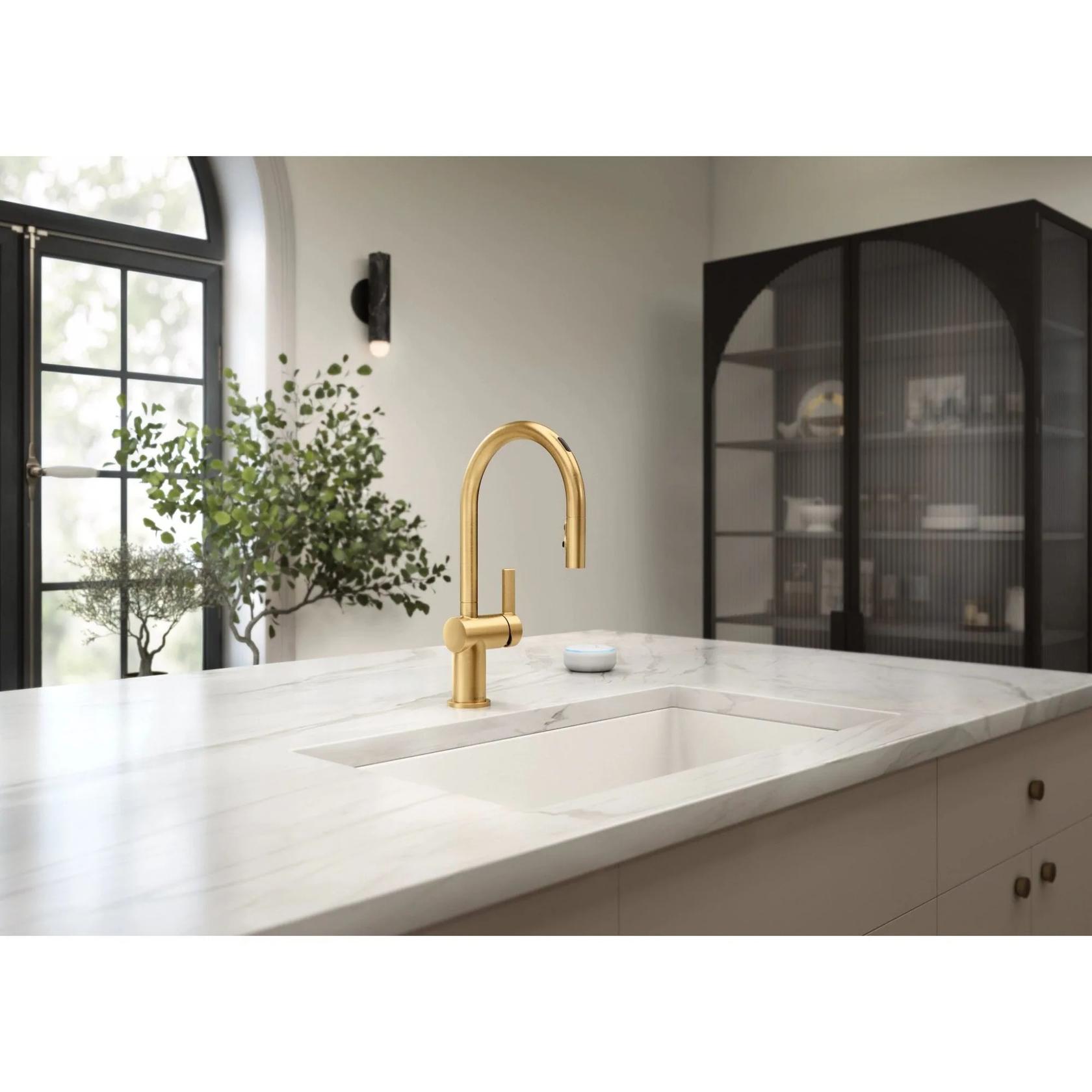 MOEN Cia 1-Handle Touchless Pull-Down Sprayer Kitchen Faucet with MotionSense Wave and Power Clean in Brushed Gold