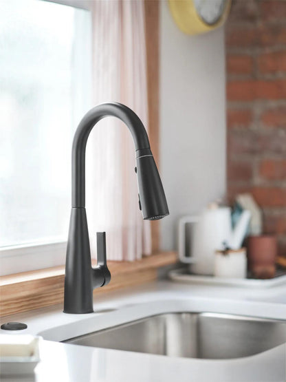 MOEN Haelyn 87627EIBL Pull Down Sprayer Kitchen Faucet ColorCue with 360 Degree Spout Swivel and Power Boost in Matte Black
