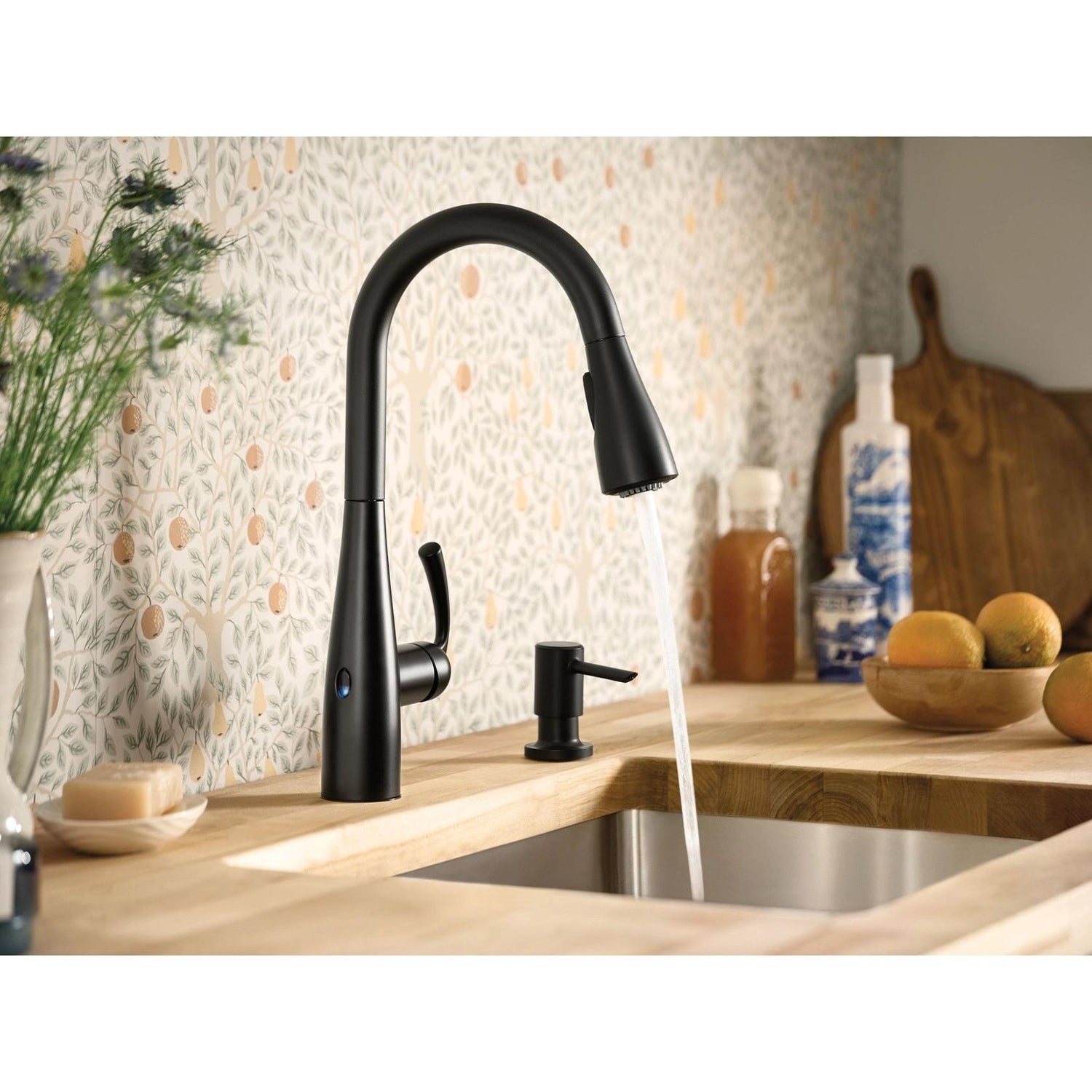 MOEN Essie 87014EWBL Touchless Single-Handle Pull-Down Sprayer Kitchen Faucet with MotionSense Wave and Power Clean in Matte Black