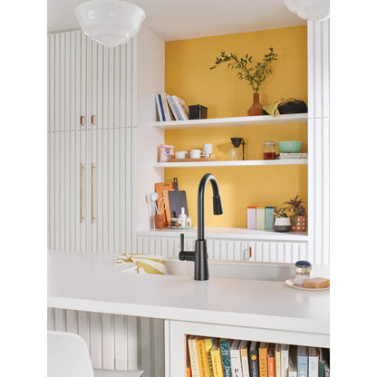 MOEN Riley 7402EWBL Touchless Single Handle Pull-Down Sprayer Kitchen Faucet in Matte Black