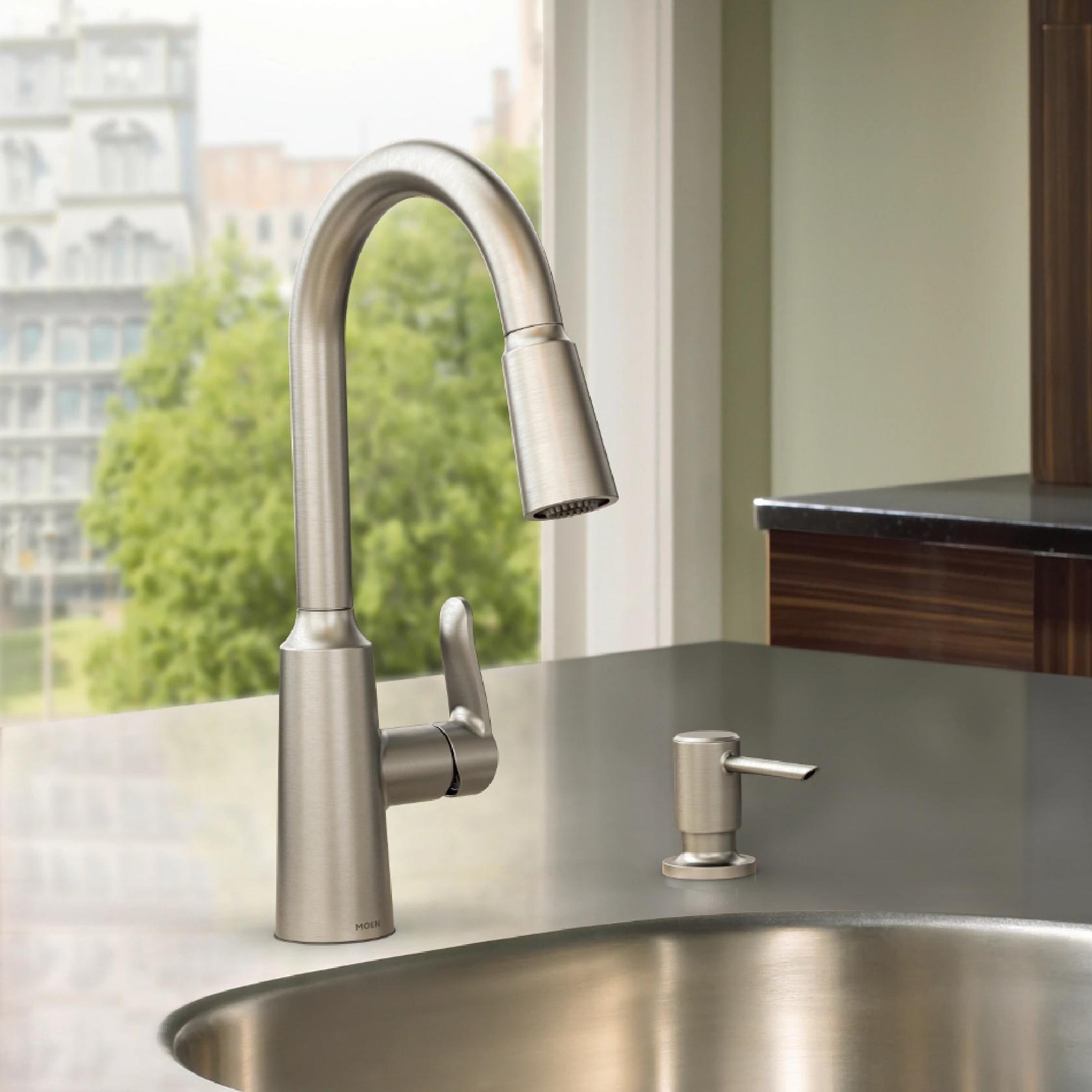 MOEN Edwyn 87028SRS Single Handle Deck-mount Pull-down Kitchen Faucet with Sprayer in Spot Resist Stainless