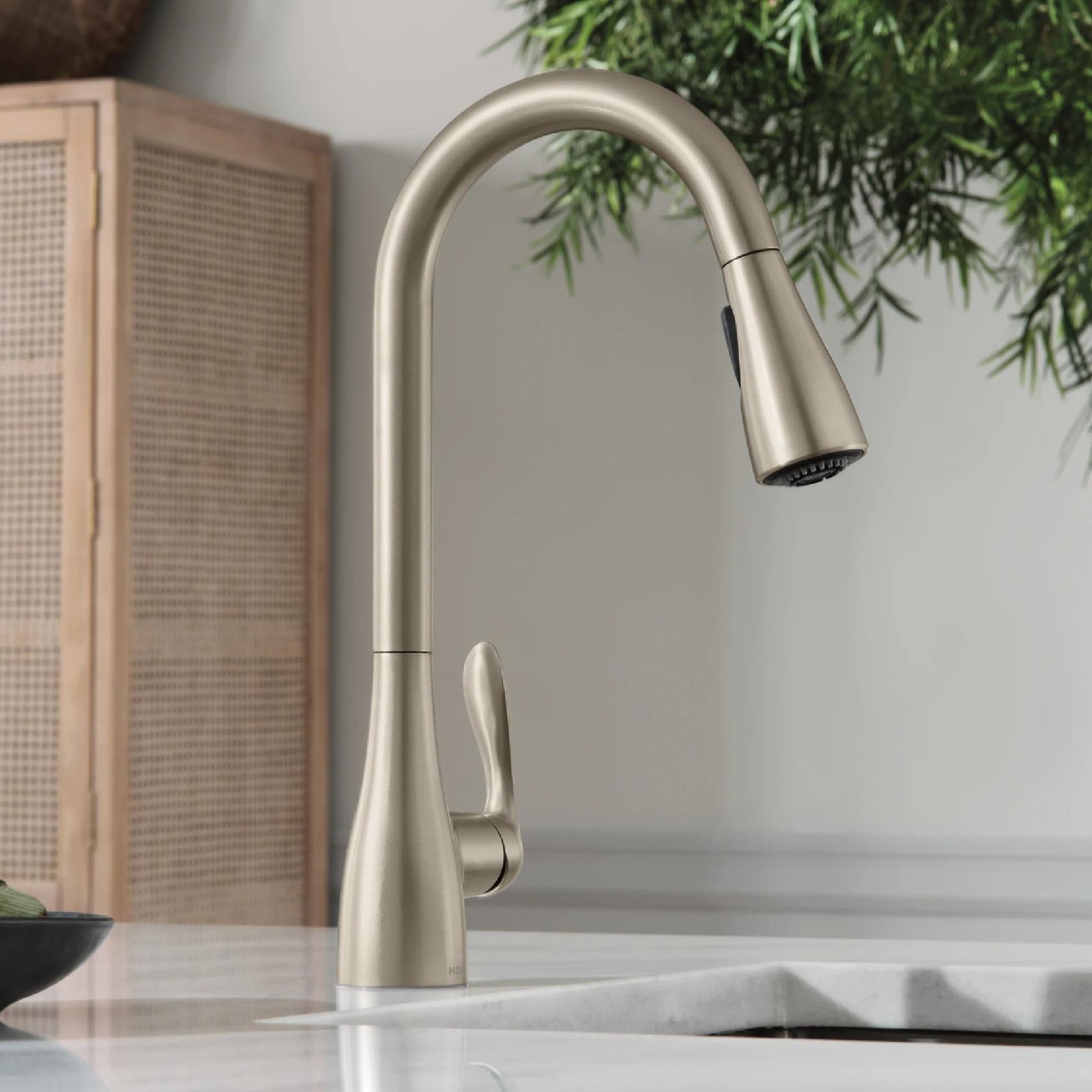 MOEN Georgene 87912SRS Single Handle Deck Mount Pull-Down Handle/Lever Kitchen Faucet in Spot Resist Stainless