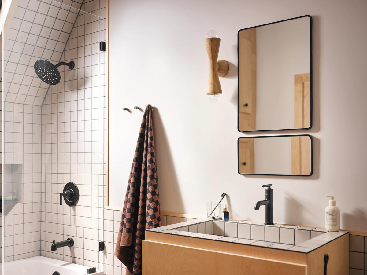 MOEN Gibson 6145BL One-Handle Single-Hole Faucet in Matte Black (Drain Included)