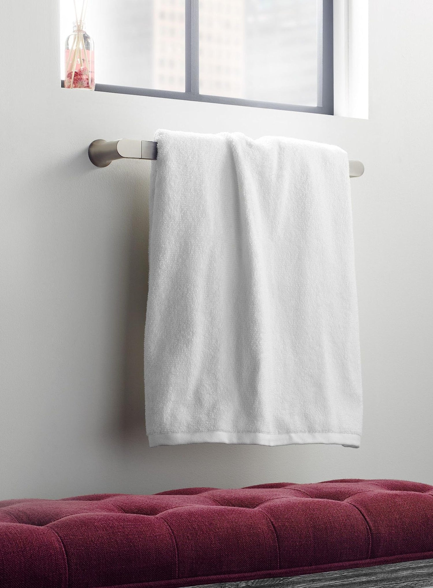 Moen Genta LX Brushed Nickel Modern 18-Inch Single Kitchen or Bathroom Towel Bar, BH3818BN