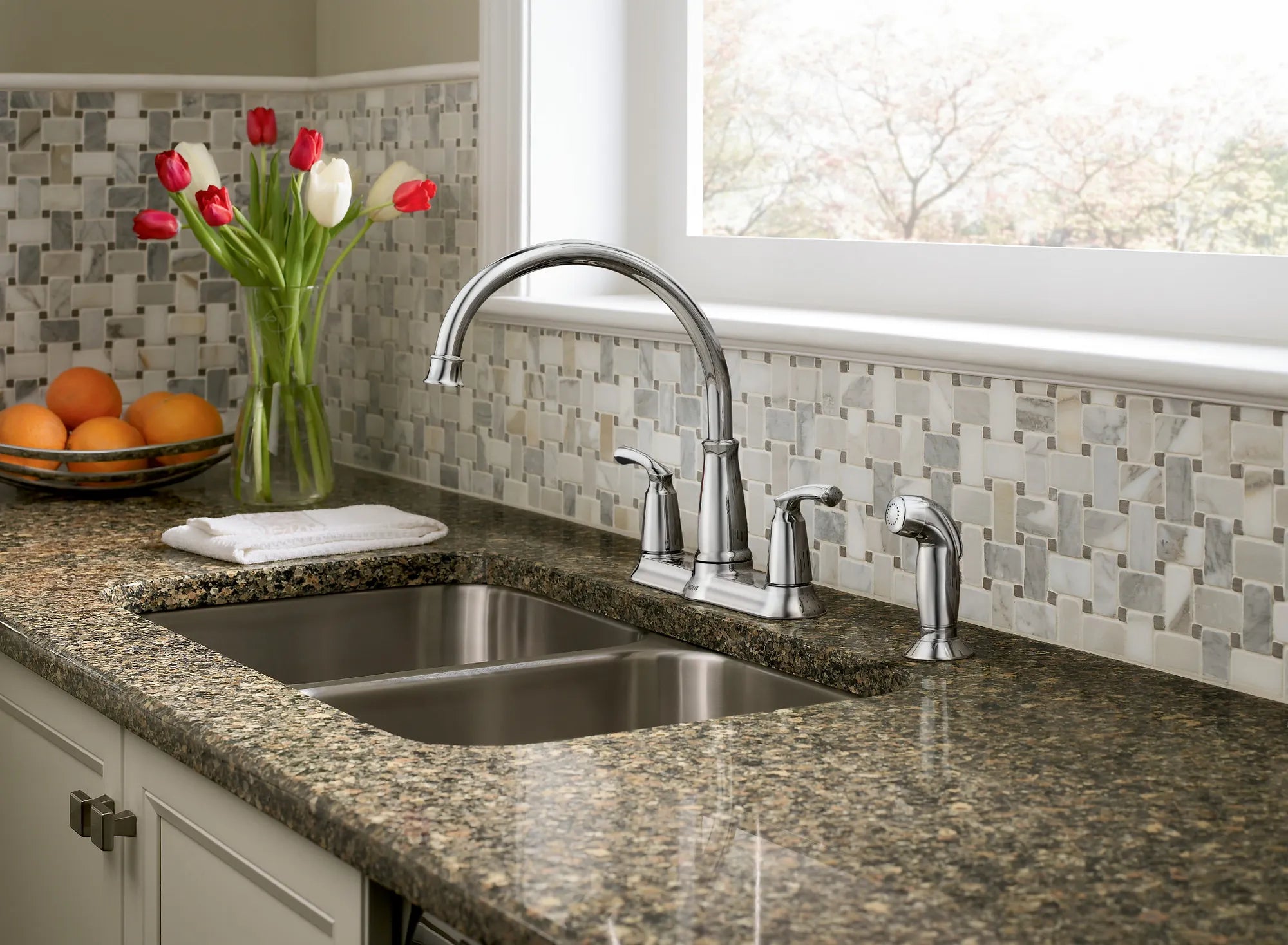 MOEN Bexley 87403 High Arc Kitchen Faucet with Side Spray in Chrome