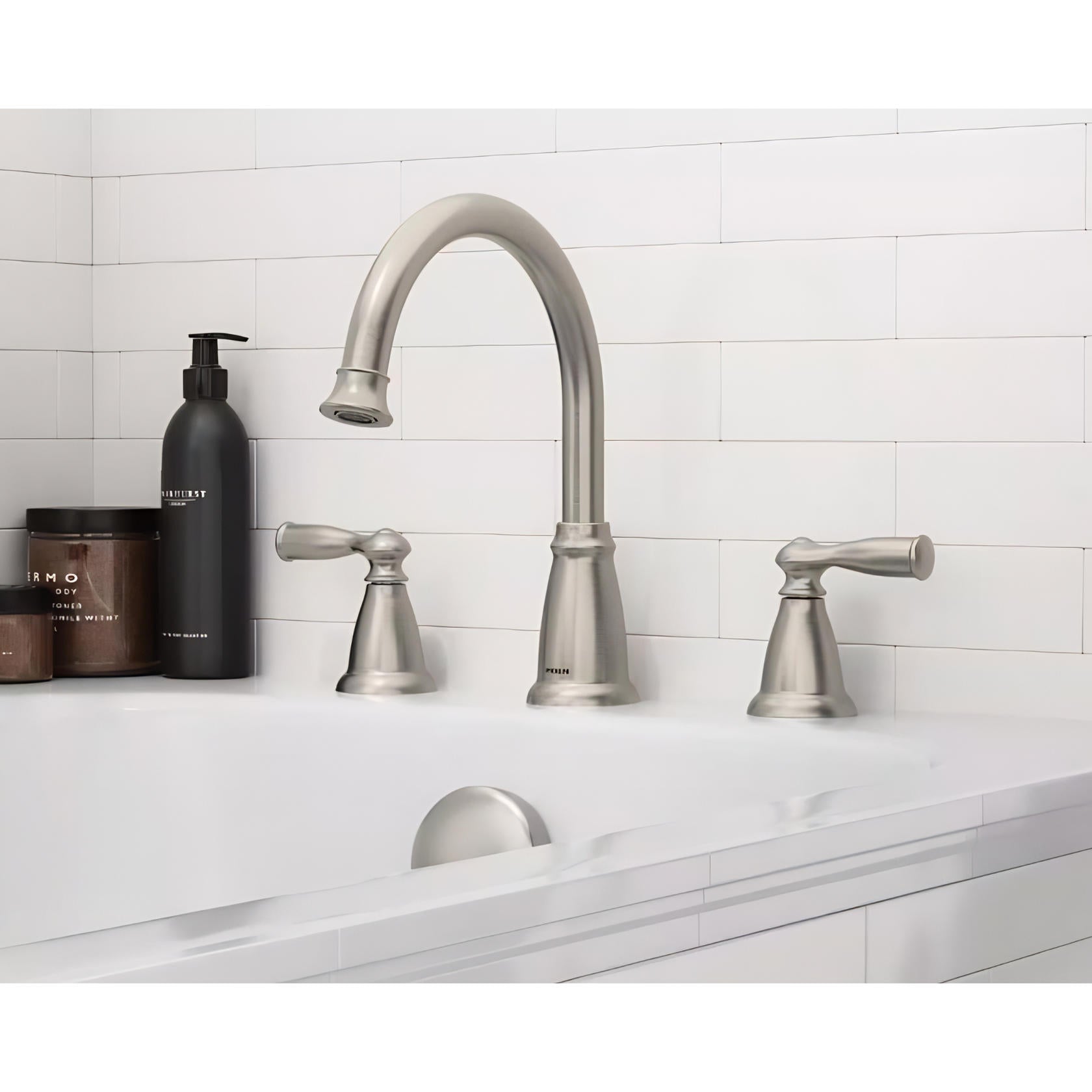MOEN Banbury 86924SRN 2-Handle Deck-Mount High Arc Roman Tub Faucet in Spot Resist Brushed Nickel (Valve Included).