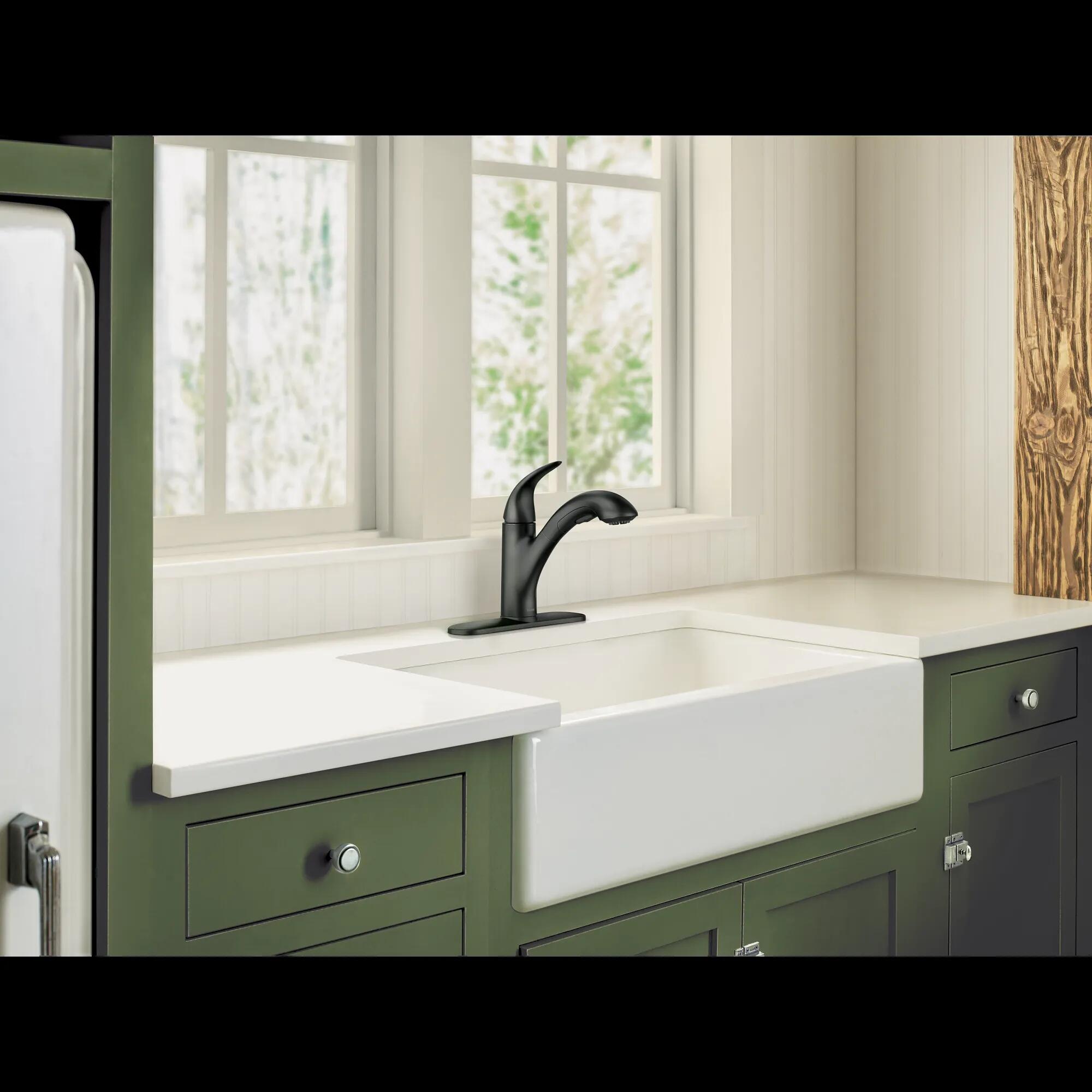 MOEN Medina 87039BL One-Handle Pullout Kitchen Faucet with Power Clean in Matte Black