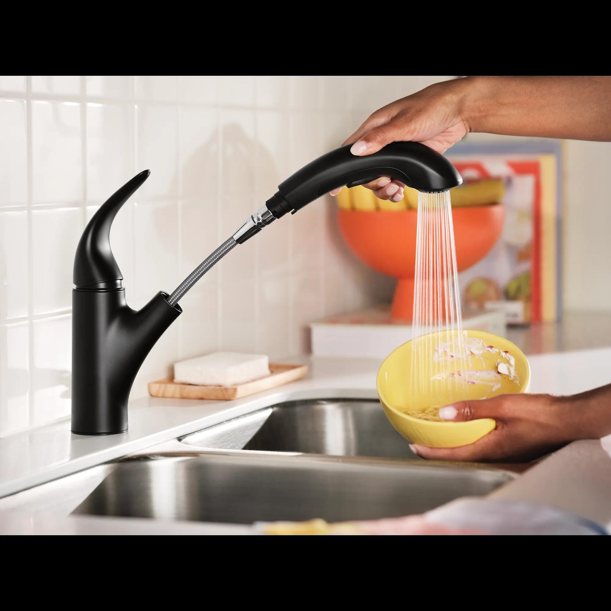 MOEN Medina 87039BL One-Handle Pullout Kitchen Faucet with Power Clean in Matte Black