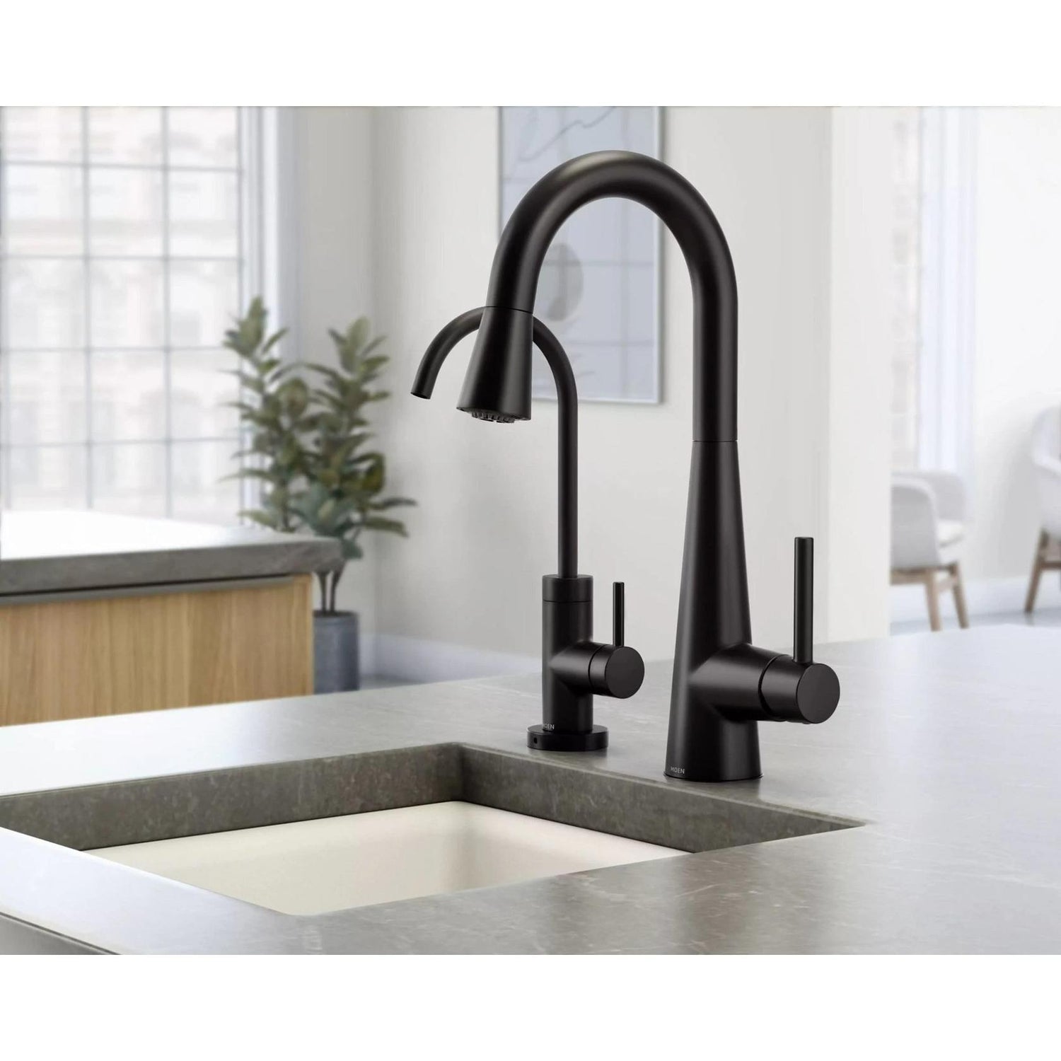 MOEN Sleek 7664BL Single-Handle Pull-Down Sprayer Bar Faucet Featuring Reflex and Power Clean in Matte Black