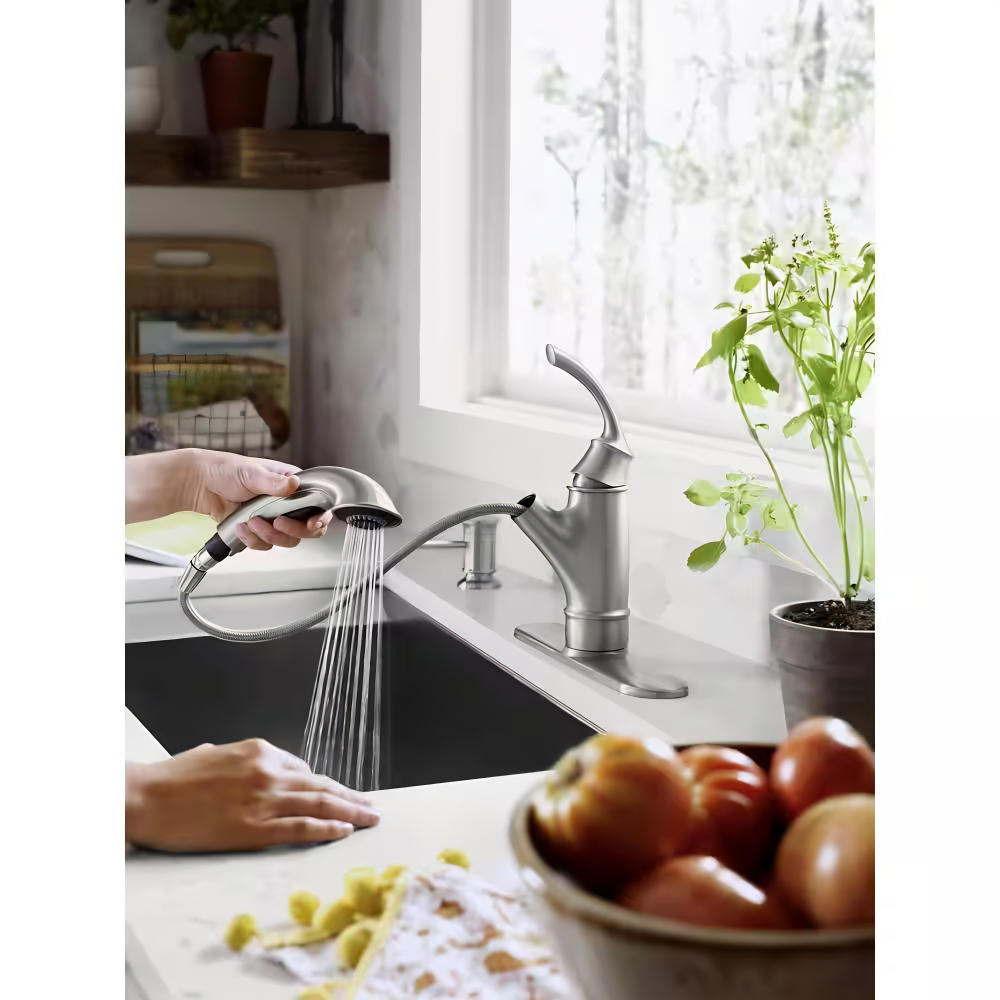 MOEN Marietta 87601SRS Single-Handle Pull-Out Sprayer Kitchen Faucet in Spot Resist Stainless