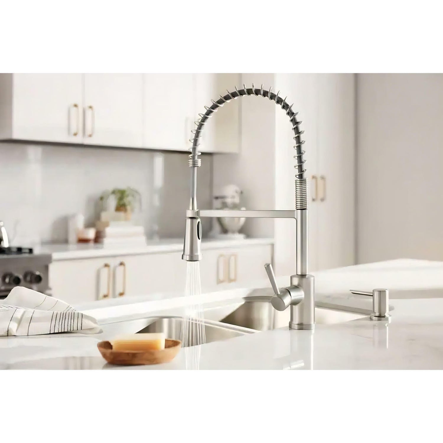 MOEN Indi 87194SRS Single-Handle Pulldown Sprayer Kitchen Faucet with Power Clean in Spot Resist Stainless