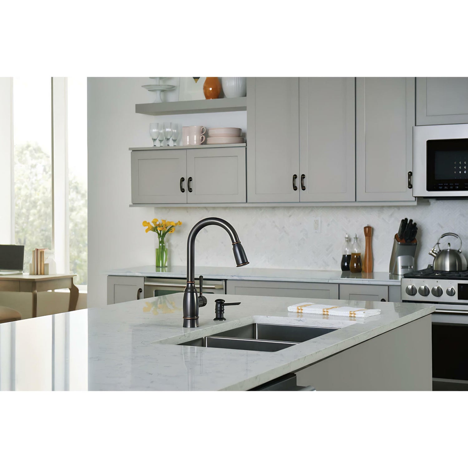 MOEN Noell 87791BRB Single-Handle Pull-Down Sprayer Kitchen Faucet with Reflex, Soap Dispenser and Power Clean in Mediterranean Bronze
