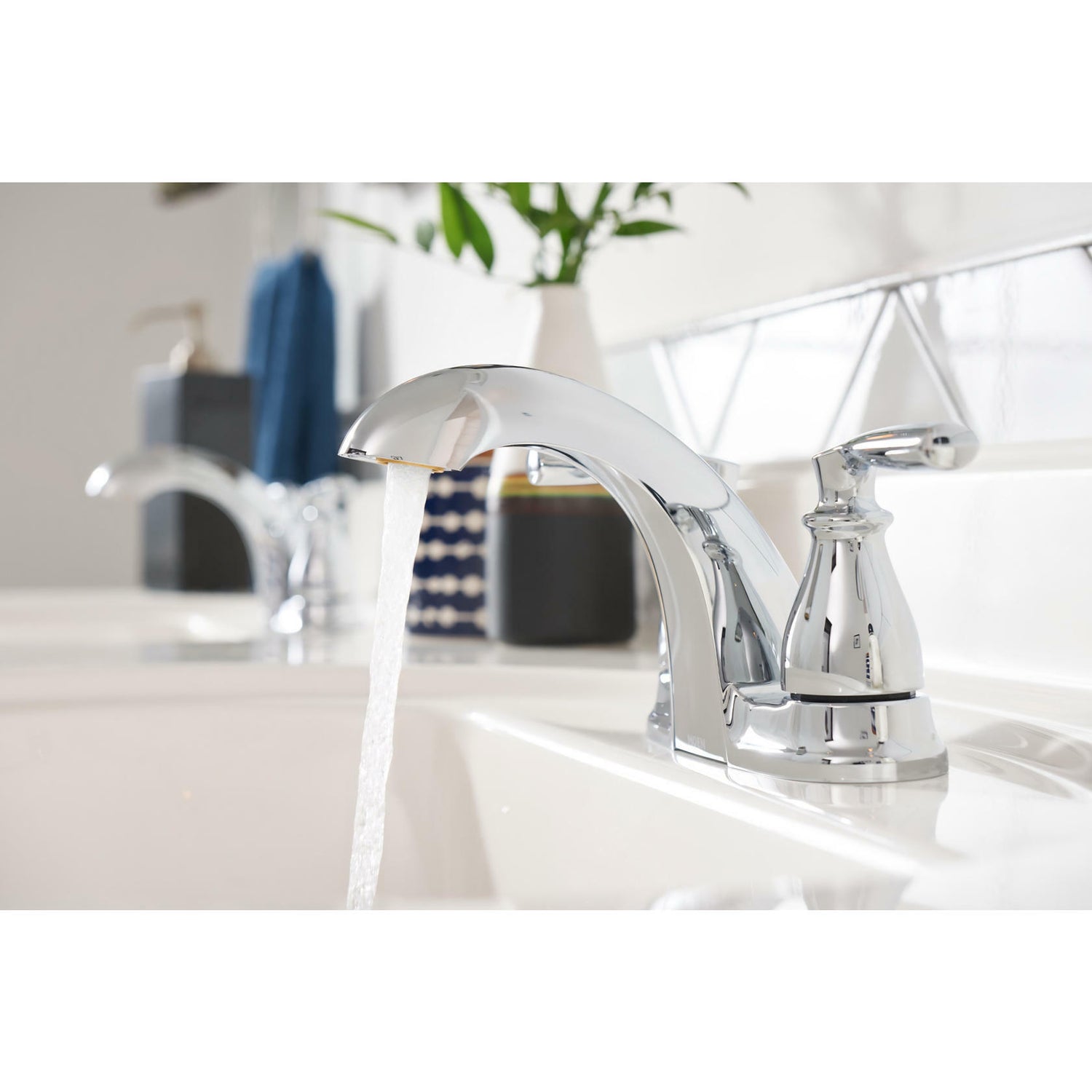 MOEN Hilliard 84532 Two Handle Centerset Lavatory Bathroom Faucet in Chrome