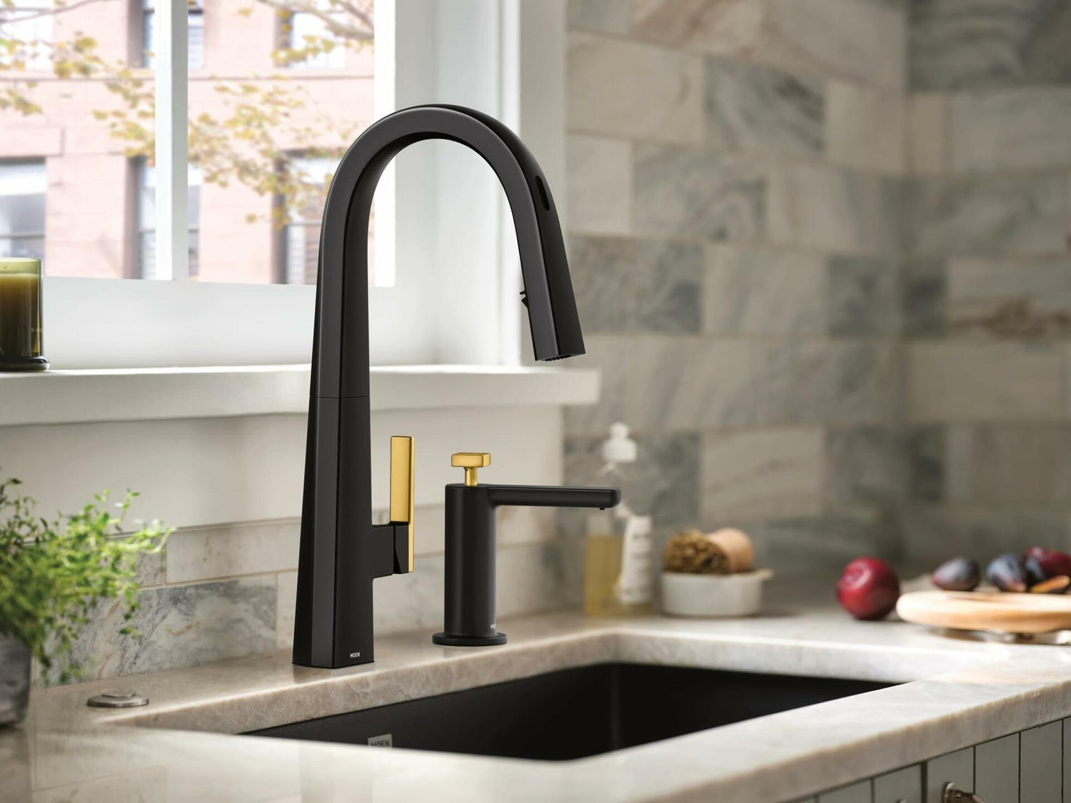 MOEN Nio S75005EV2BL Smart Faucet Touchless Pull-Down Sprayer Kitchen Faucet with Voice and Motion Control in Matte Black
