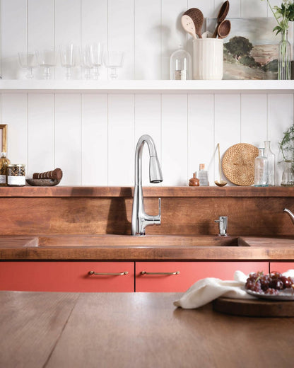 MOEN Haelyn 87627 Pull Down Sprayer Kitchen Faucet with 360 Degree Spout Swivel in Chrome